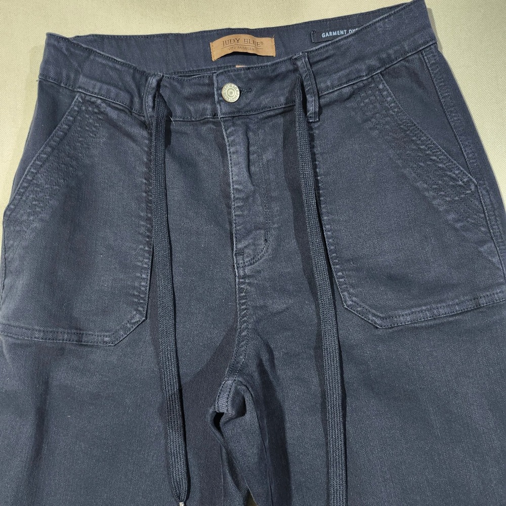 Judy Blue Navy Blue Faded Black Garment Dyed Utility Pant Women 7/28 Tapered Leg - Picture 2 of 12